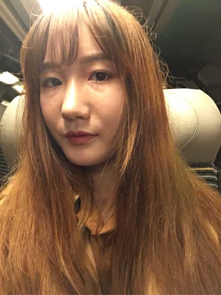 有一个很丑的女朋友是什么体验?