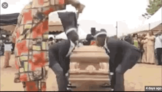 只要棺材在这几位老哥手里面,任凭牛头马面,审死判官,都得在旁边先等