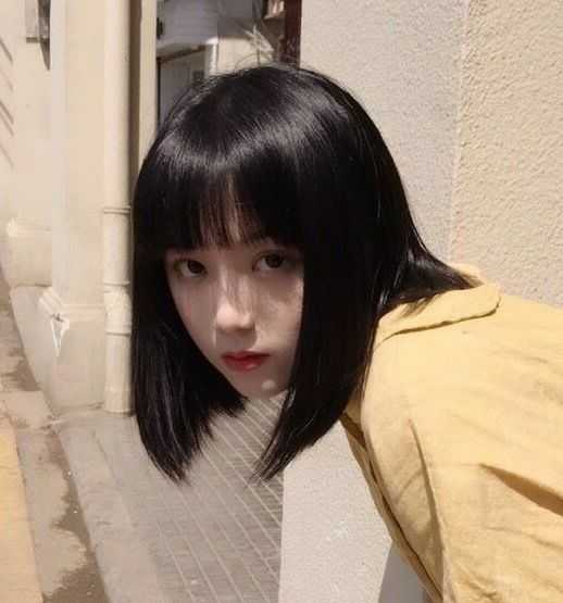 有没有一看就想恋爱的女生头像推荐?