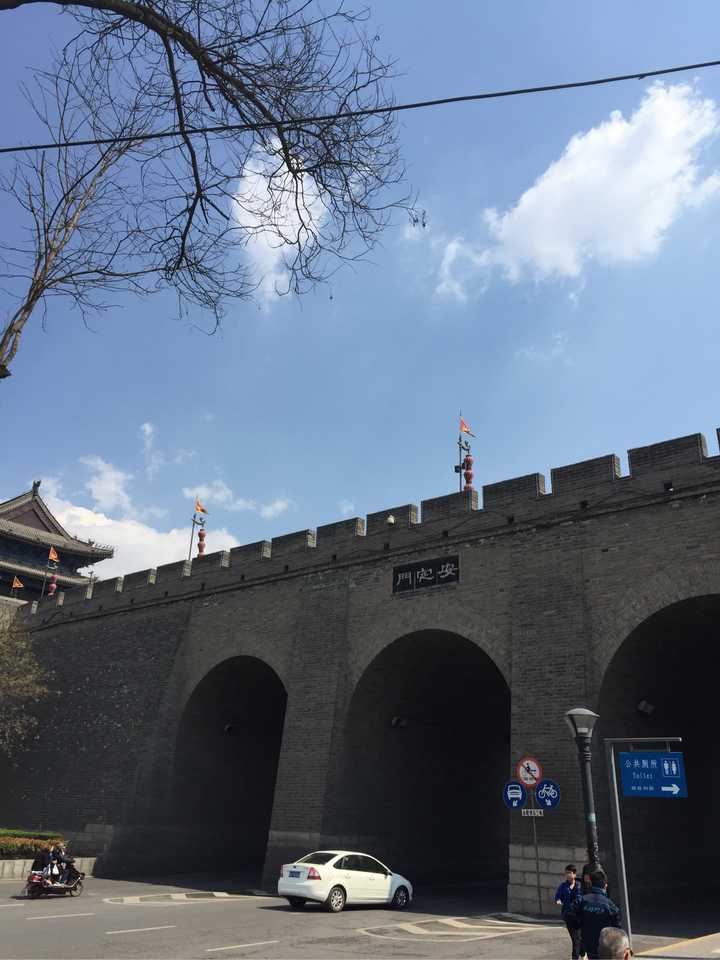 为何西安城墙没有被拆?