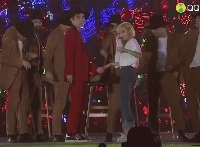 如何评价tfboys六周年演唱会?