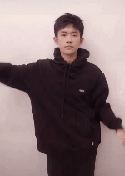 有哪些易烊千玺的表情包?
