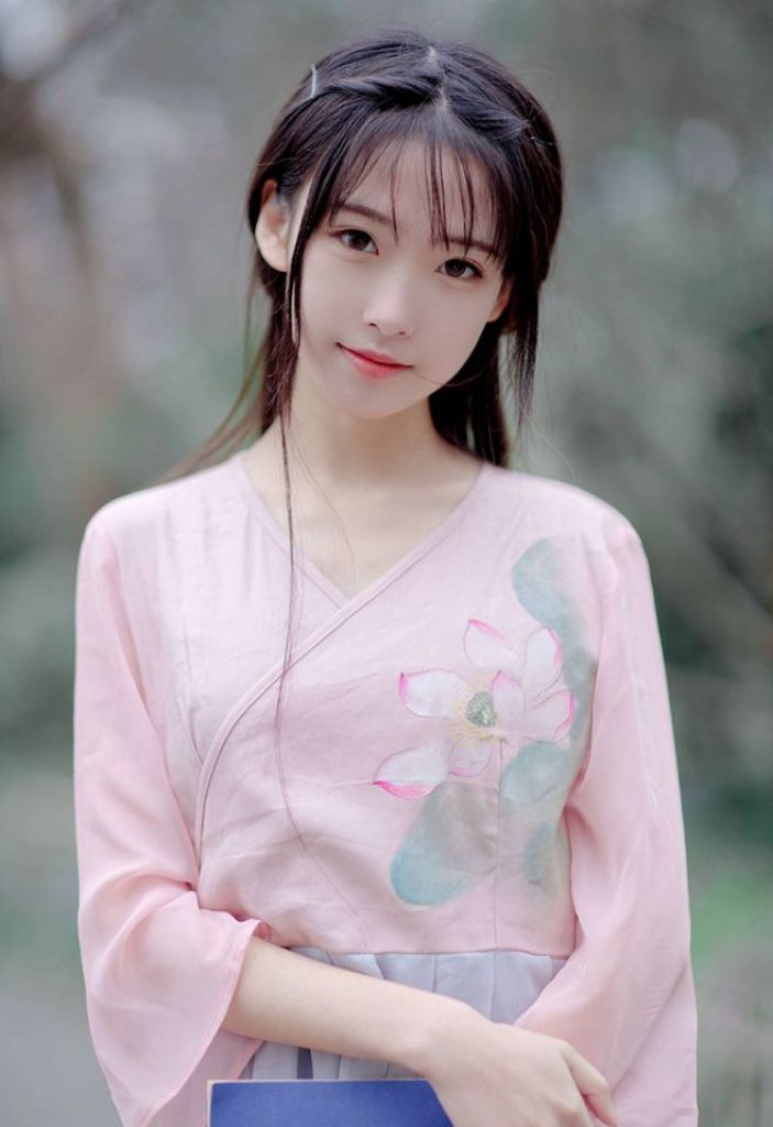 有哪张不知名的妹子照片让你特别心动念念不忘珍藏至今,一直想知道她