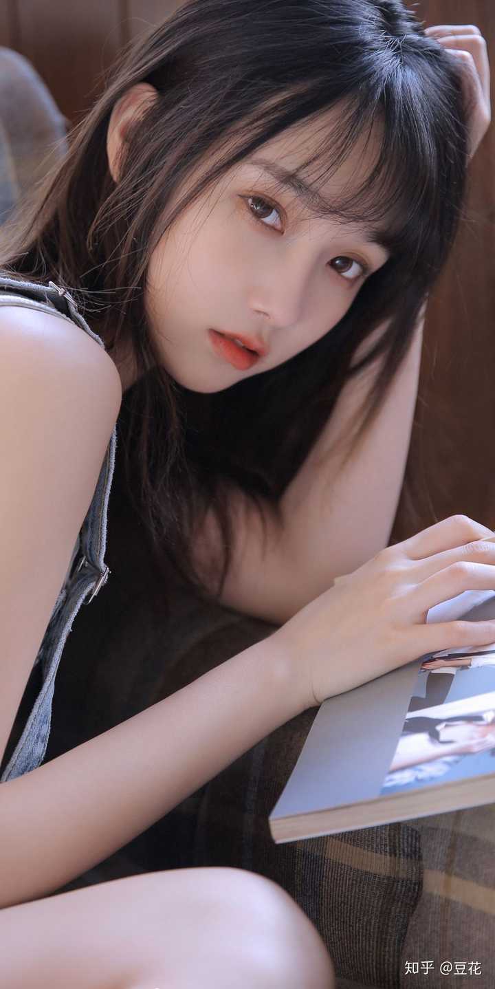 有没有什么骚而不闷的壁纸?