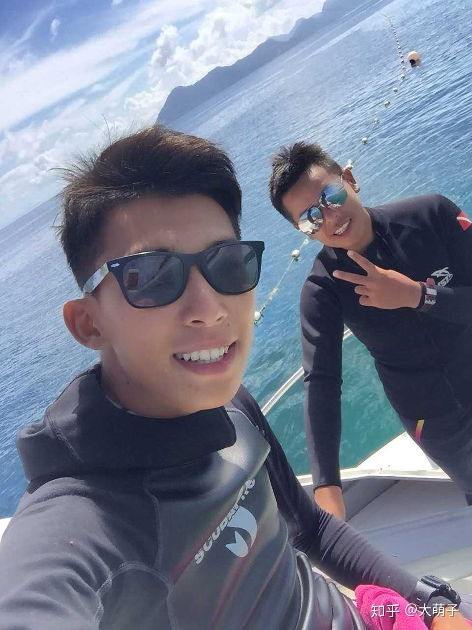 本来以为要有帅气男导游随行很期待了,见到真人后——[微笑]