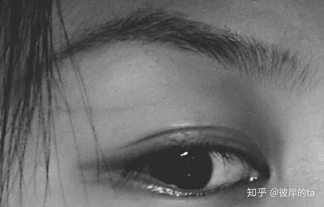 怎么区别是杏眼还是桃花眼啊?