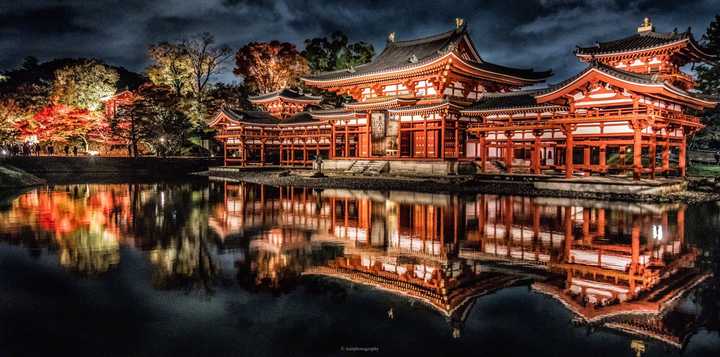 佛光寺东大殿,唐大中十一年857年建 再比如著名的日本国宝建筑平等院