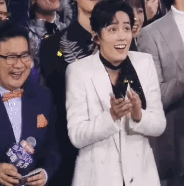 割割这种娘炮气质,真打起架来,羽生一腿就能把你割割打趴下!