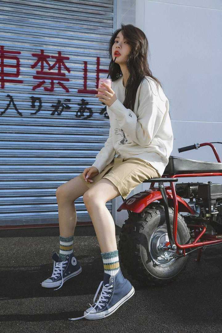 有没有一些好看的小姐姐壁纸,惊艳四方的那种?