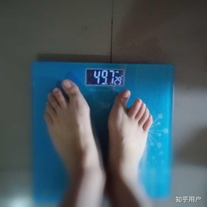 身高160体重100斤的女生,如何减到90斤?