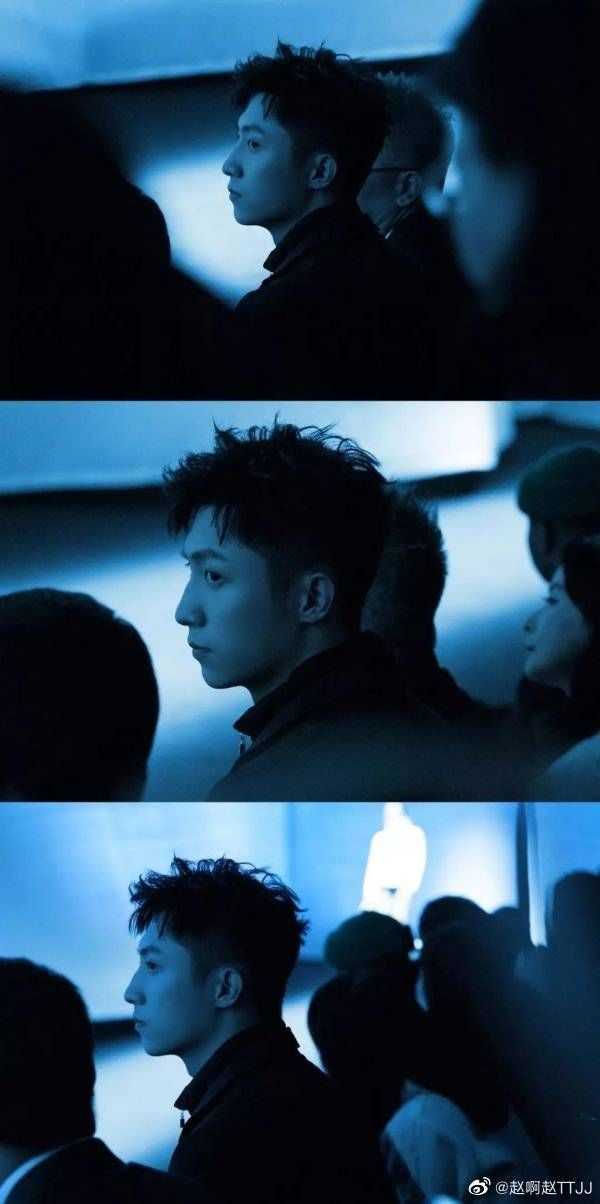 有没有那种奶乎乎的黄景瑜的无水印壁纸?