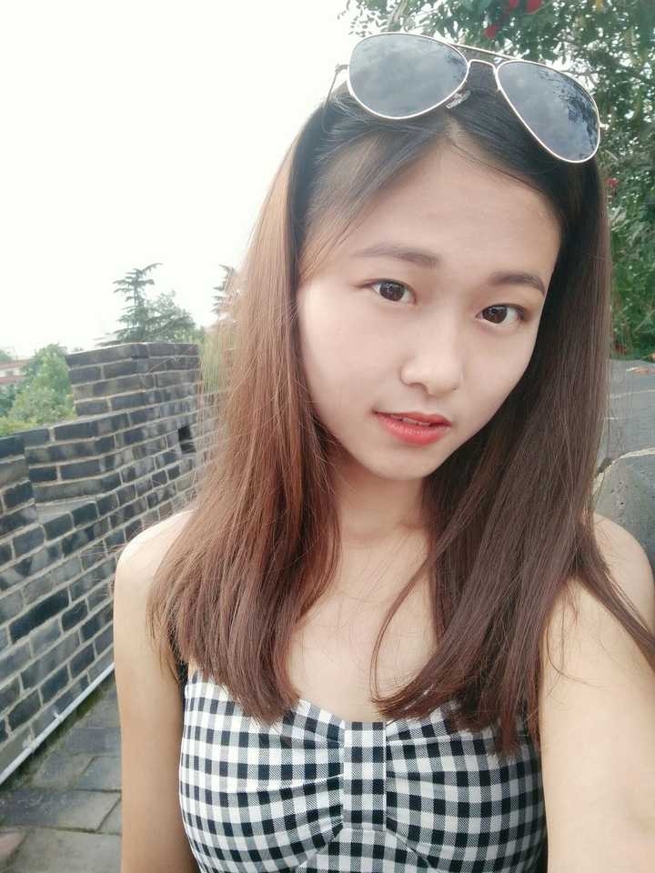 美女们素颜都是什么样子?