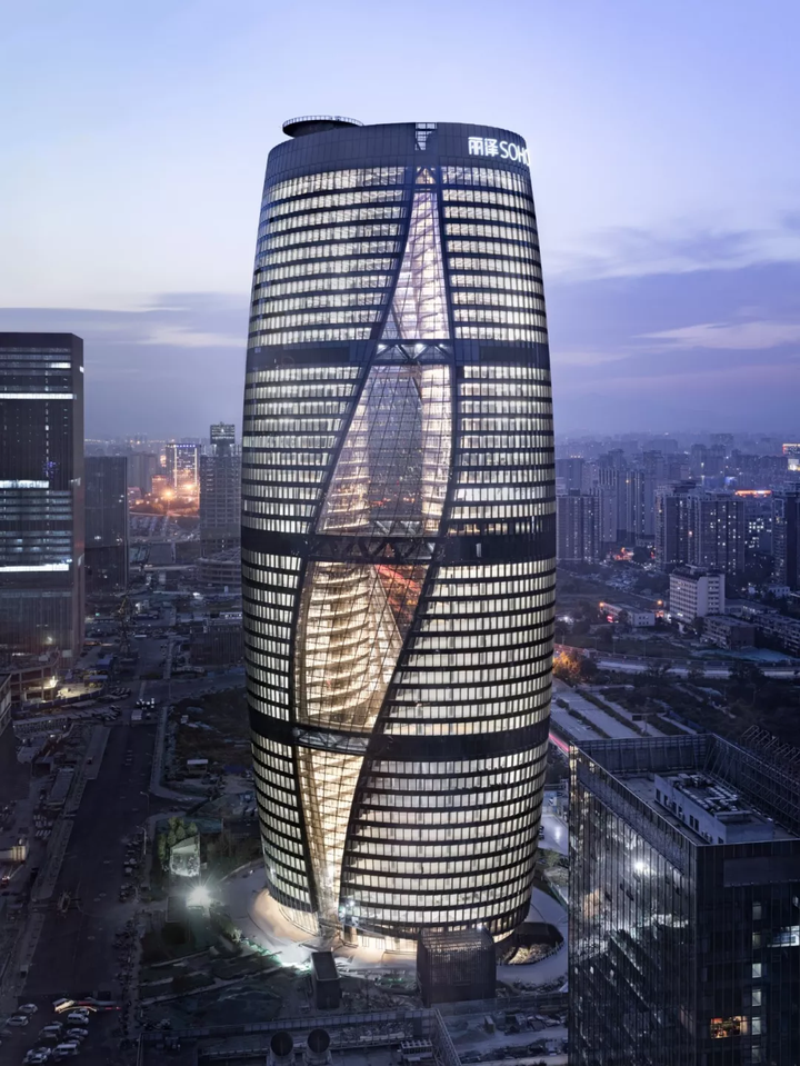 如何评价扎哈·哈迪德建筑事务所设计的北京丽泽 soho