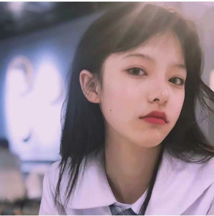 有哪些惊艳的女生头像值得分享?