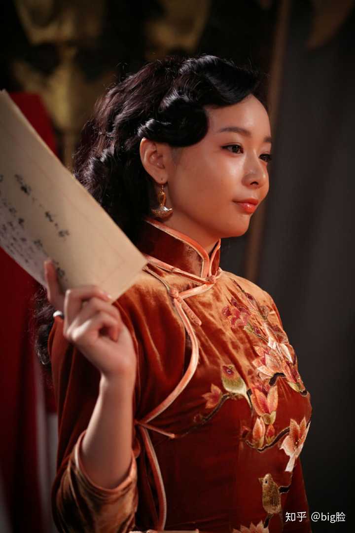 在李三枪里边饰演 小秋月