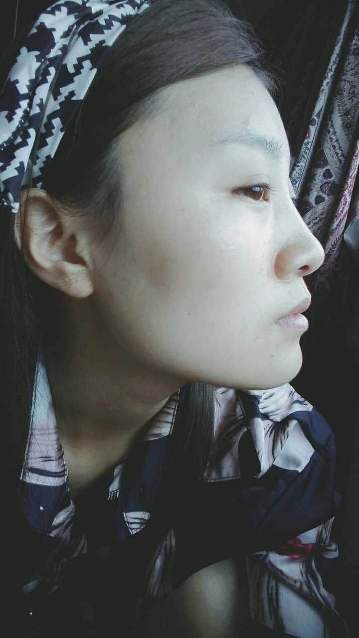正脸长得很惊艳(帅)而侧脸长得很挫是怎么样一种体验?