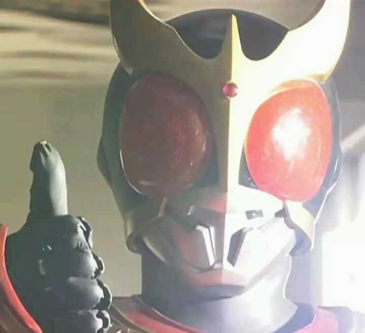 除开嘴臭v3,还有什么好玩又搞笑的假面骑士表情包吗?