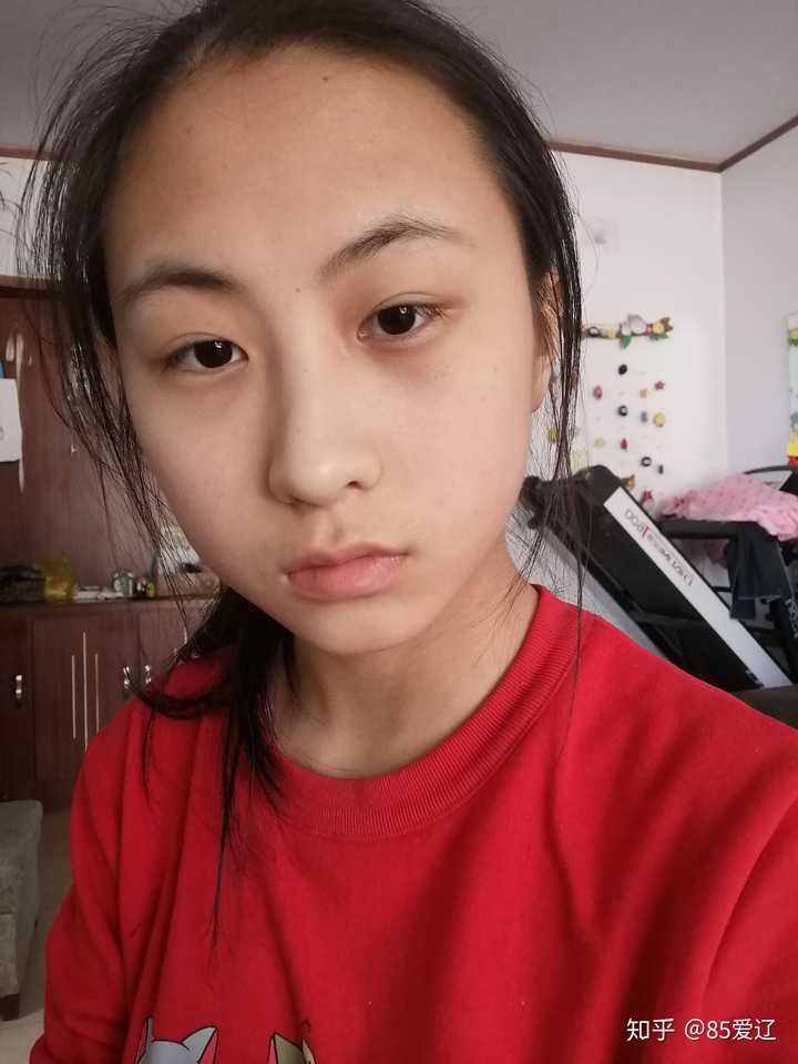 有哪些是同一个人而颜值相差甚远的照片?