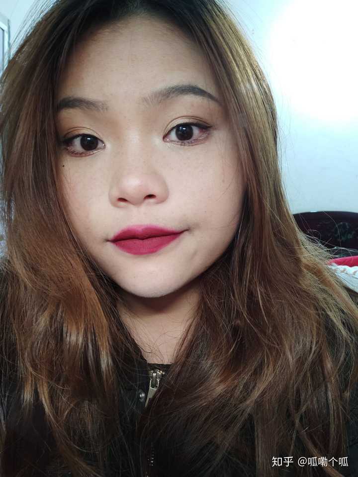 女生们素颜都是什么样的?