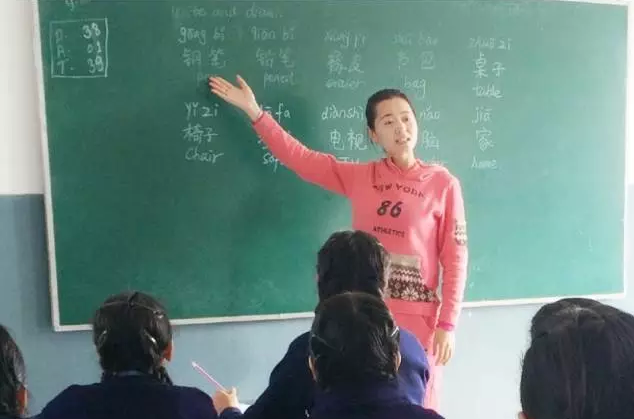 对外汉语教案教学反思怎么写_二年级汉语看动画片教学反思_对外汉语语音教学教案.doc