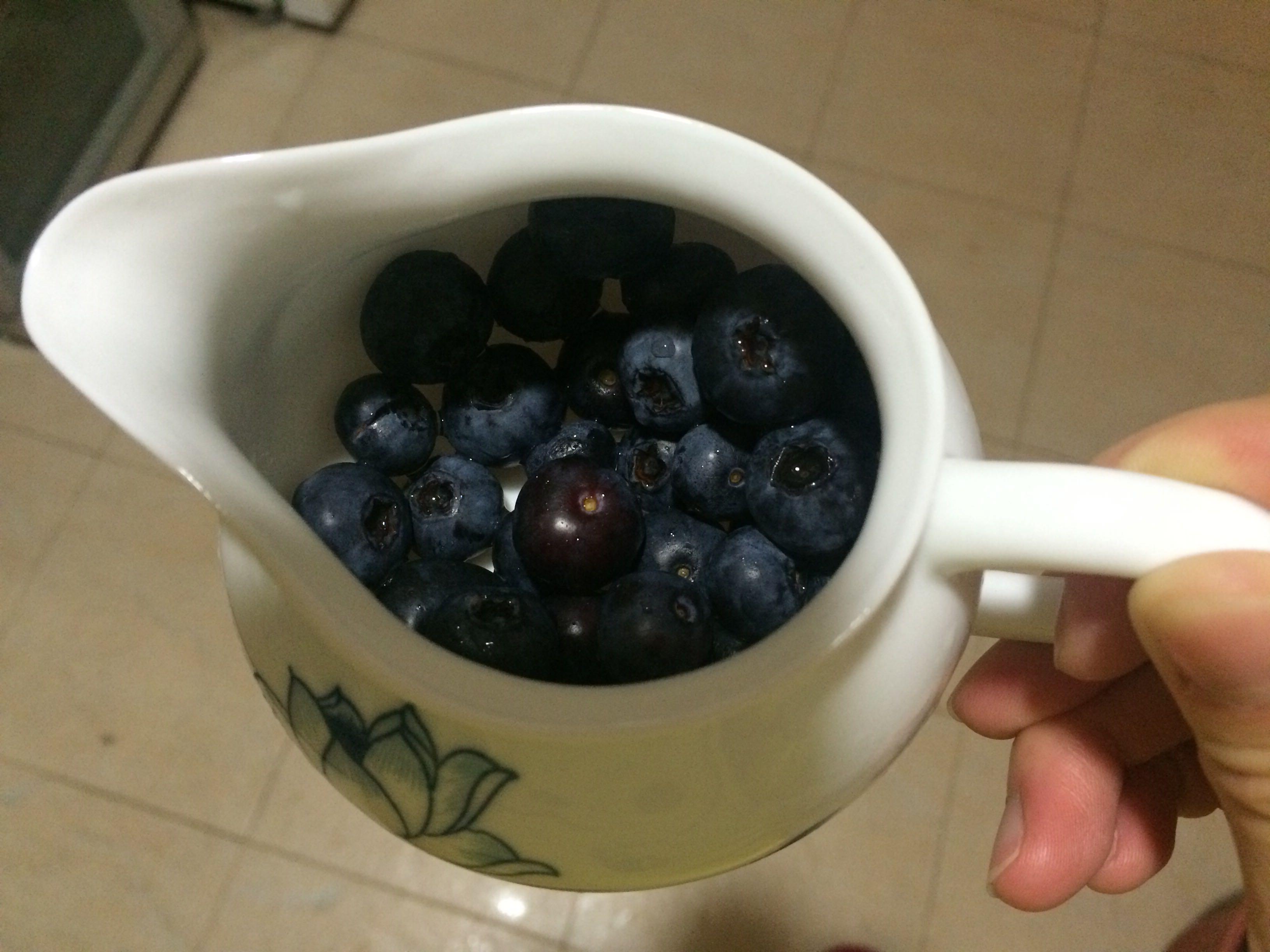 蓝莓酱跟蓝莓有关系吗? 蓝莓没啥味道啊 ? - 蓝莓