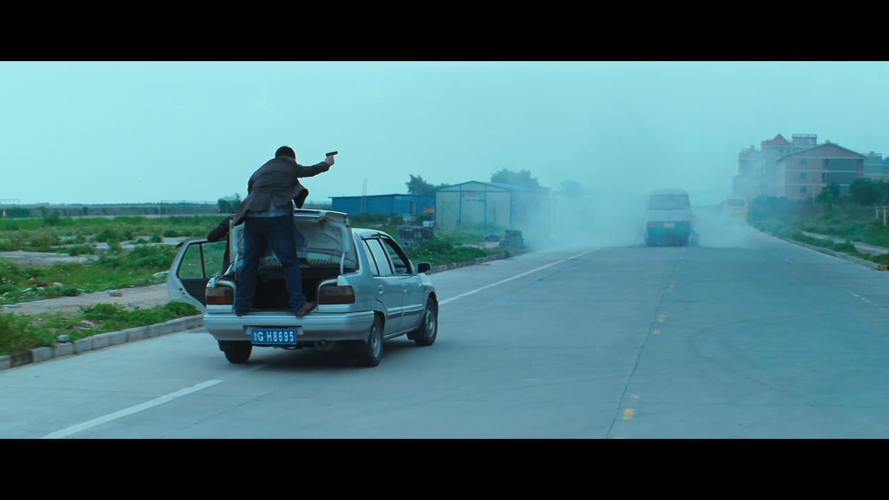 现实环境下警察有没有这么勇猛? - 中堂的回答