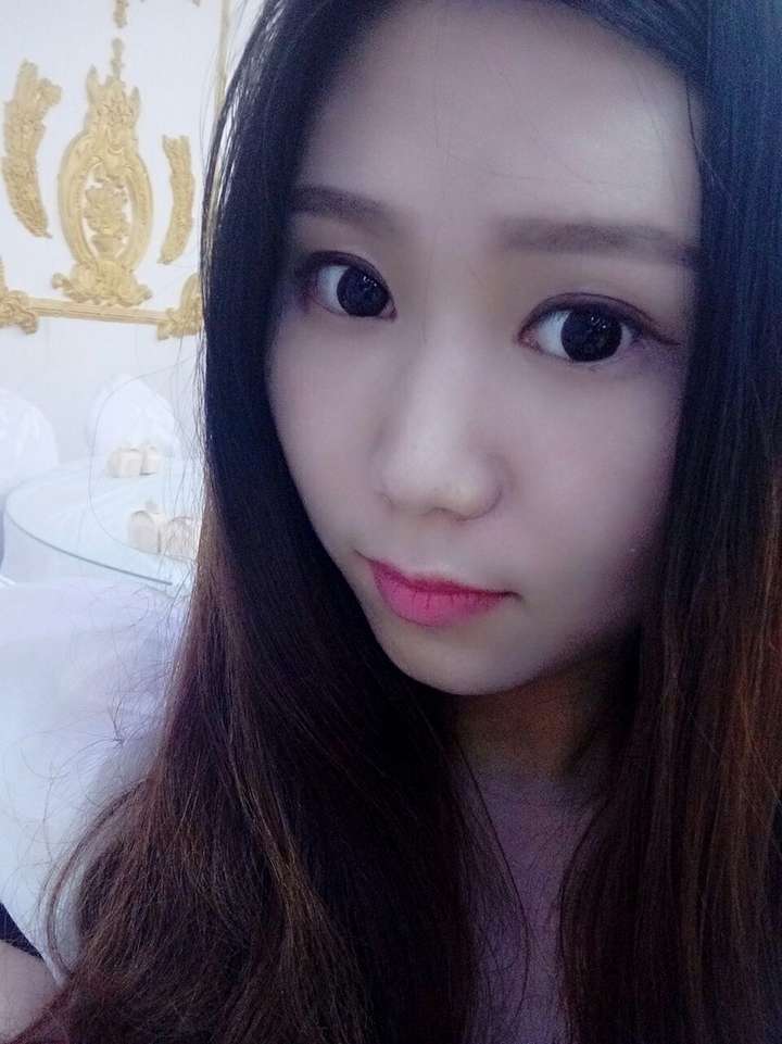 小时候的丑女,会逆袭成美女吗?