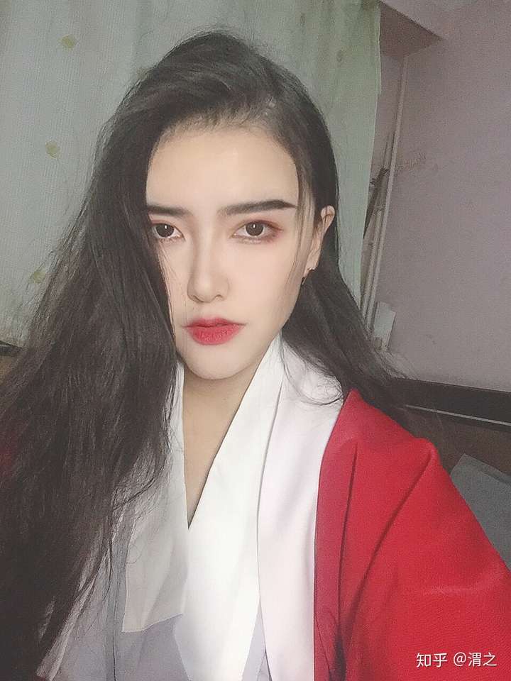 现实生活中,长得很英气的女生是什么样?