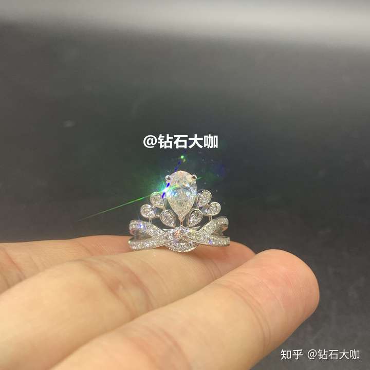 尚美皇冠定制款 gia 1.01ct g vs1 2ex n无奶咖绿