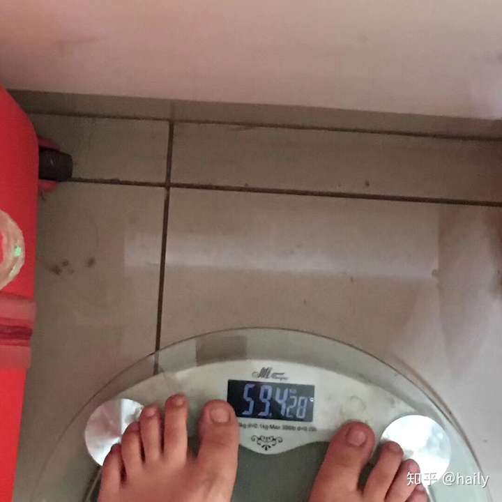 效果简直了我自己都没想到 从七月到八月我吃了一个月 从59kg减到53kg