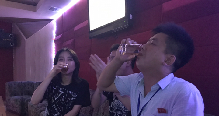 留学朝鲜:和朝鲜美女在ktv喝酒是什么体验?