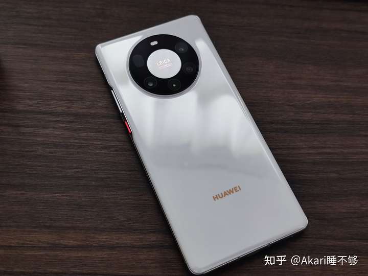 6499的华为mate40pro 8 128和4599 12 256的小米11pro,怎么选择?