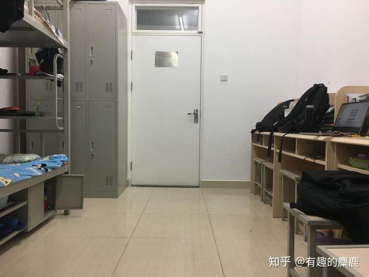 北方工业大学的宿舍条件如何?校区内有哪些生活设施?