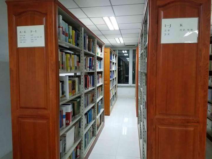 沈阳建筑大学的图书馆或教室环境如何?是否适合上自习