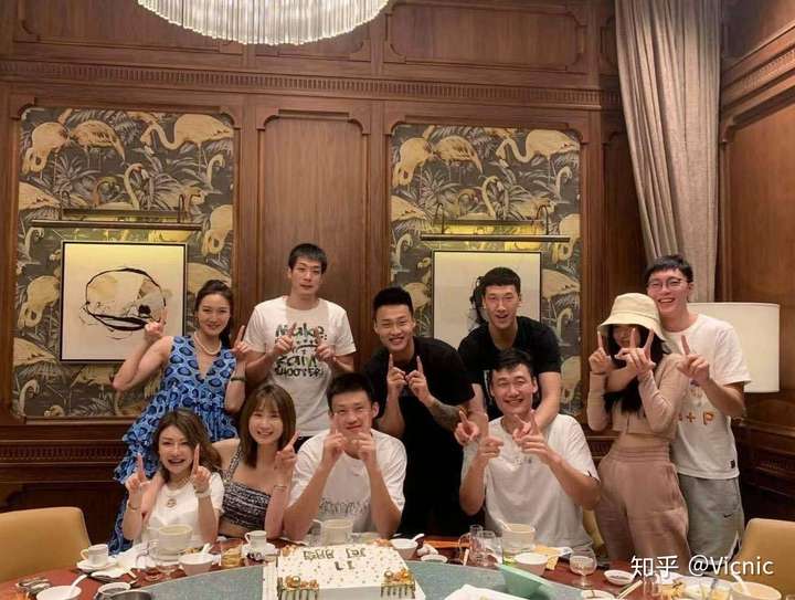 胡明轩是恋爱了吗? - 知乎