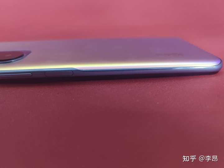 redmi k40采用的是侧面指纹识别,屏幕为oled,我想知道