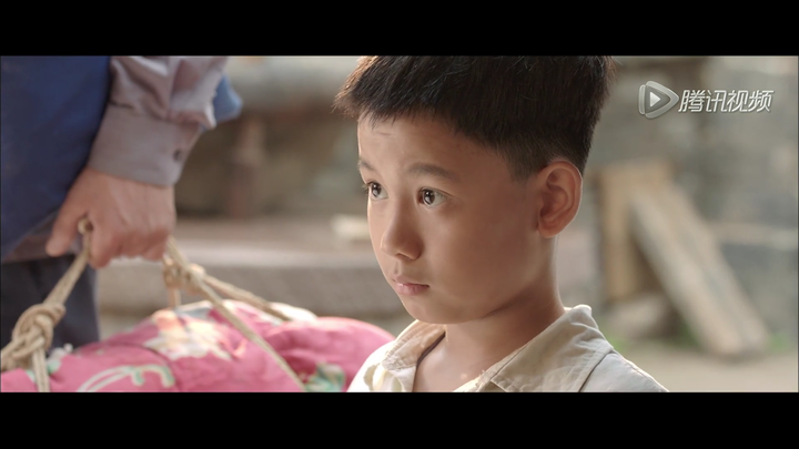 16年吴天明导演拍摄的《百鸟朝凤》里面的小蓝玉一角亦是胡先煦演绎的