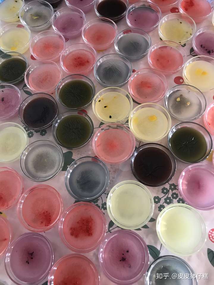 卖钵仔糕呀 有合适的地点可以考虑哦 消费群体小朋友还有年轻人 我的