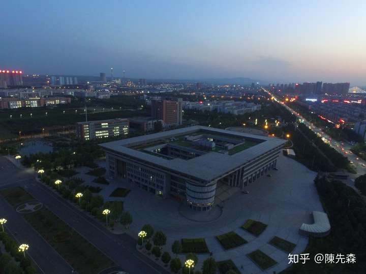 河南科技大学开元校区校园风景