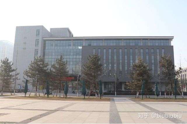 山西传媒学院的校园环境如何?