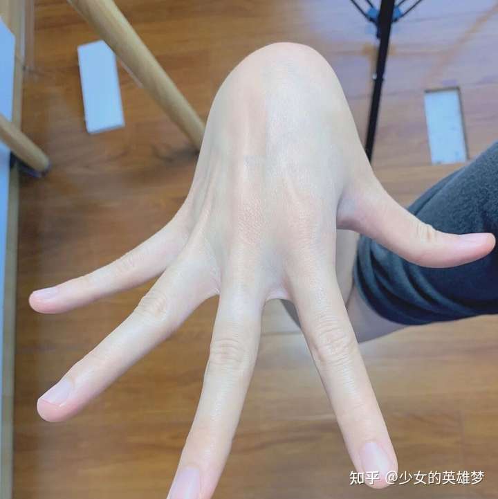 女生的手怎样变好看?