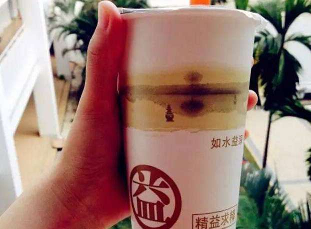 如何开一家网红奶茶店?