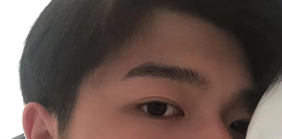男生纹眉是不是一眼就看就来了