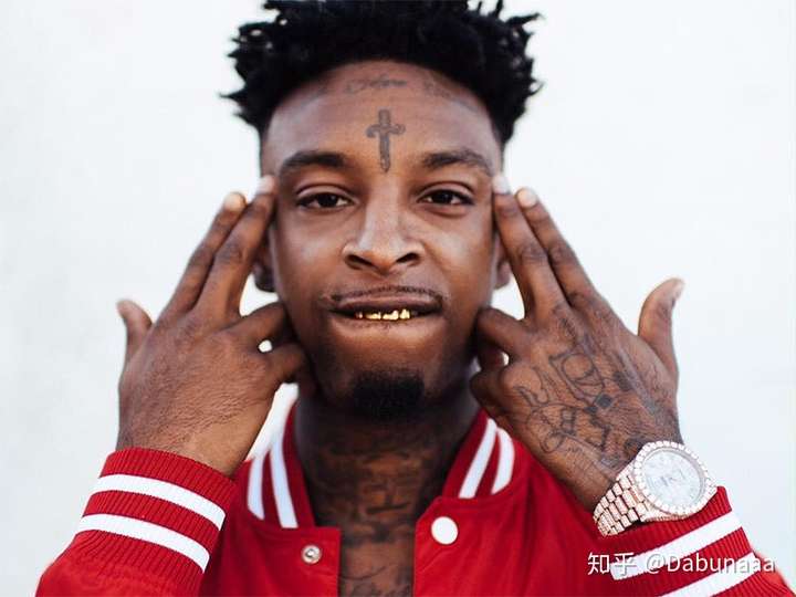 外国黑人rapper,为什么黑人大 美国黑人rapper额头上有匕首的都有谁?
