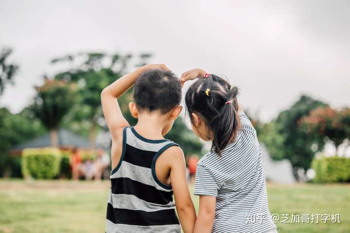 如何看待「多生几个孩子,兄弟姐妹多,长大之后每个孩子都会很轻松」的