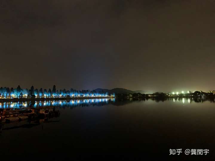 东湖夜景