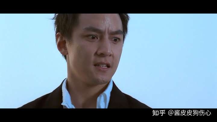 为什么新警察故事里成龙与吴彦祖两次比赛组枪结局不同?