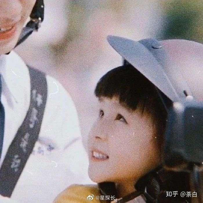 《想见你》李子维遇到小时候的黄雨萱 大哥哥有女朋友吗 没有.