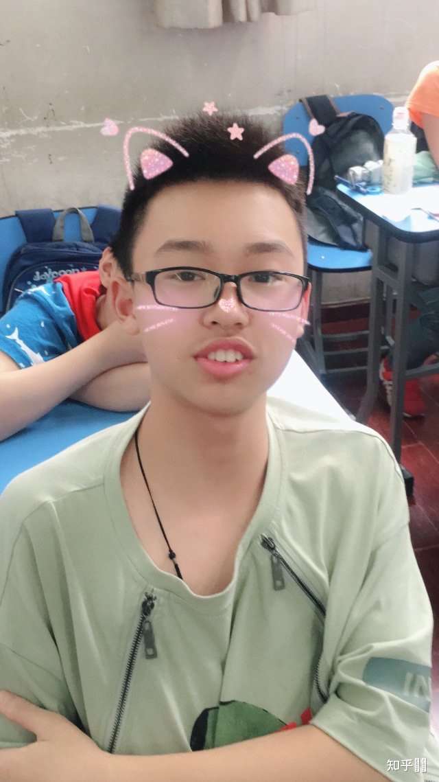 长得丑的男生到底有多惨?