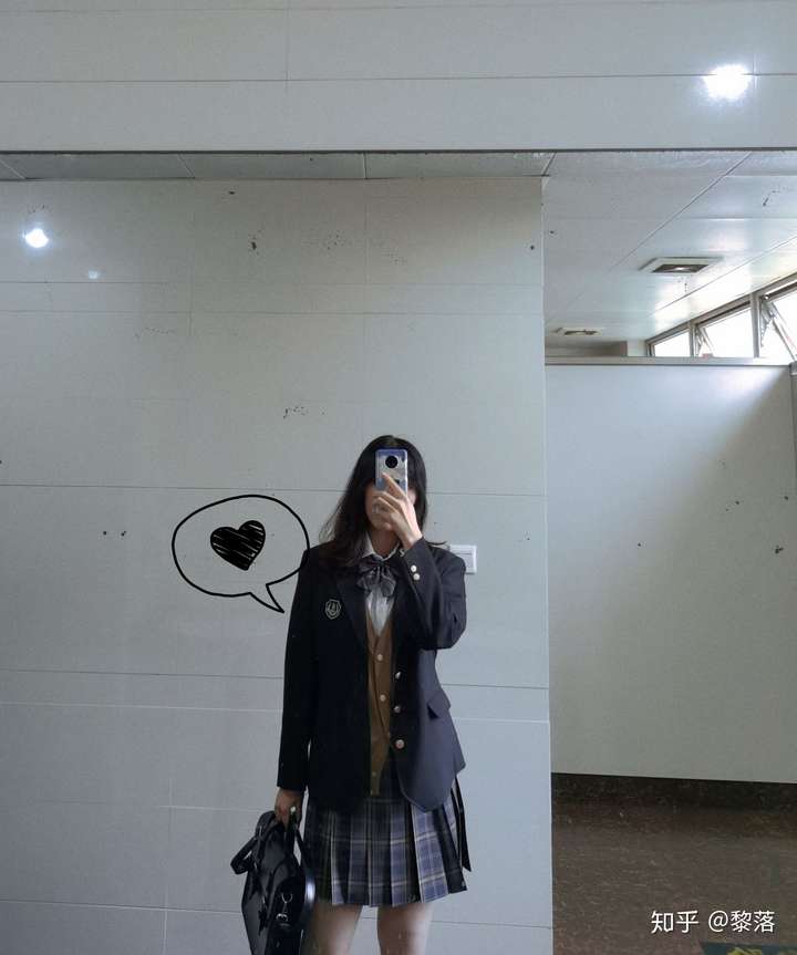 170cm120斤的女生是不是很胖?穿jk会很丑嘛?